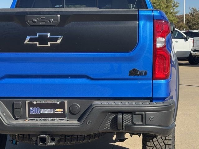 2026 Chevrolet Silverado 1500 ZR2 - Photo 7