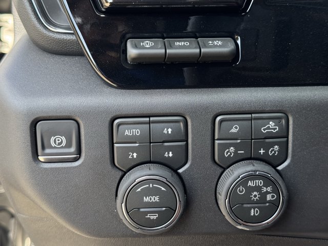 2026 Chevrolet Silverado 1500 ZR2 - Photo 18