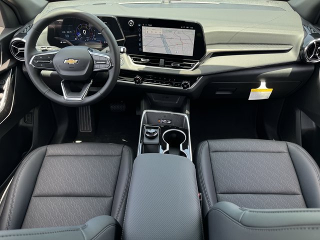2027 Chevrolet Equinox LT - Photo 10