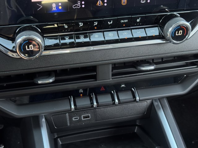 2026 Chevrolet Colorado Trail Boss - Photo 15