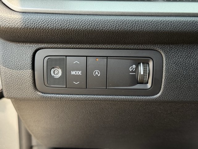 2027 Chevrolet Traverse LT - Photo 18