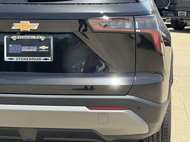 2027 Chevrolet Equinox LT - Photo 7