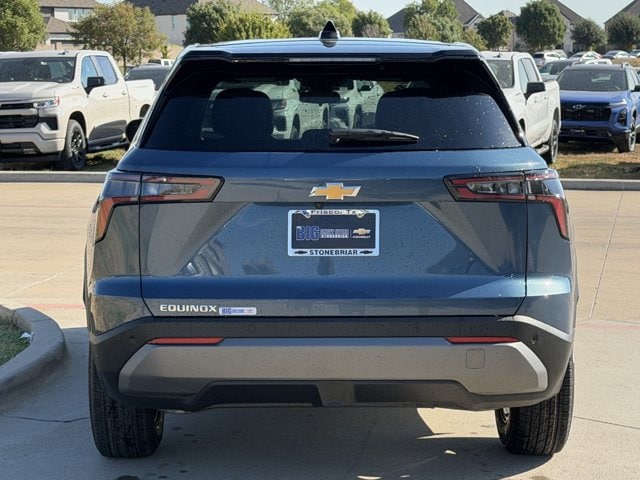 2027 Chevrolet Equinox LT - Photo 6