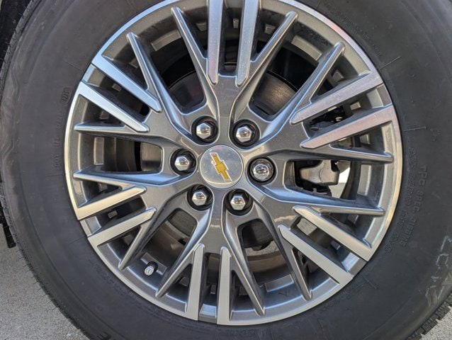 2025 Chevrolet Traverse LT - Photo 9
