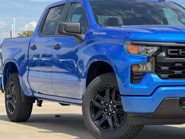 2026 Chevrolet Silverado 1500 Custom photo 3