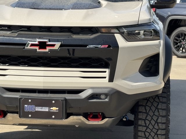 2026 Chevrolet Colorado ZR2 - Photo 9