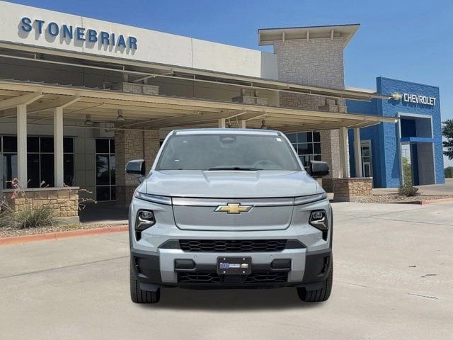 2026 Chevrolet Silverado EV LT - Photo 8