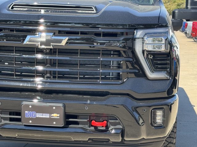 2026 Chevrolet Silverado 2500 HD LTZ - Photo 8