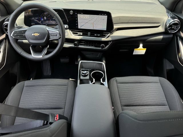 2027 Chevrolet Equinox LT - Photo 10