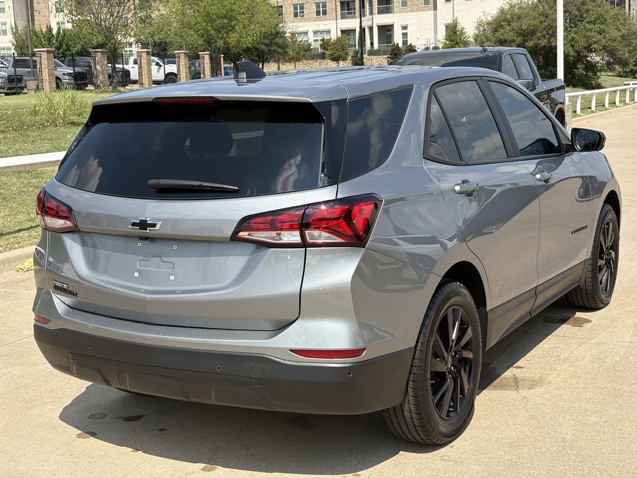 2024 Chevrolet Equinox LS photo 3