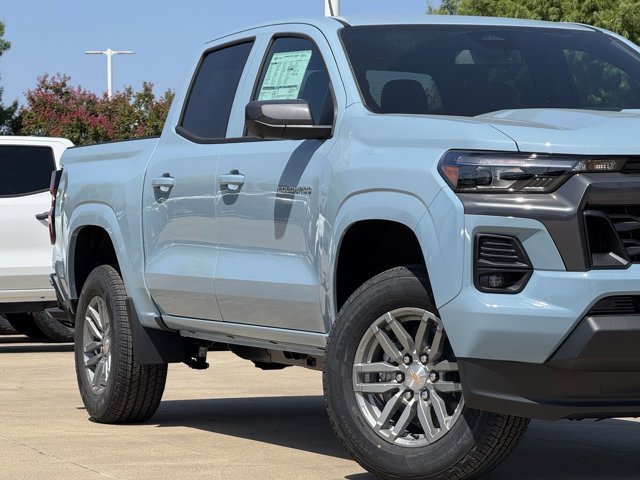2026 Chevrolet Colorado LT photo 3