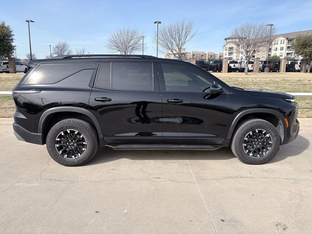 New 2025 Chevrolet Traverse Z71 SUV