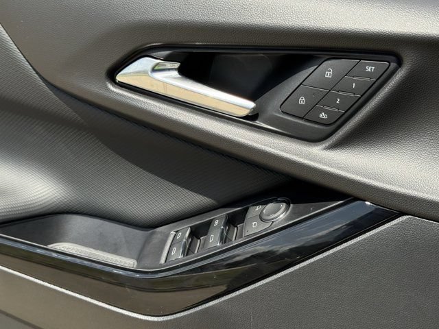 2027 Chevrolet Equinox RS - Photo 20
