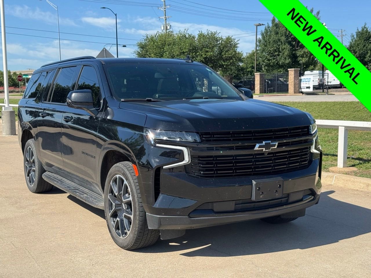 2023 Chevrolet Suburban 4WD 1500 RST's photo