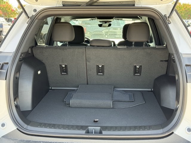 2027 Chevrolet Equinox LT - Photo 26