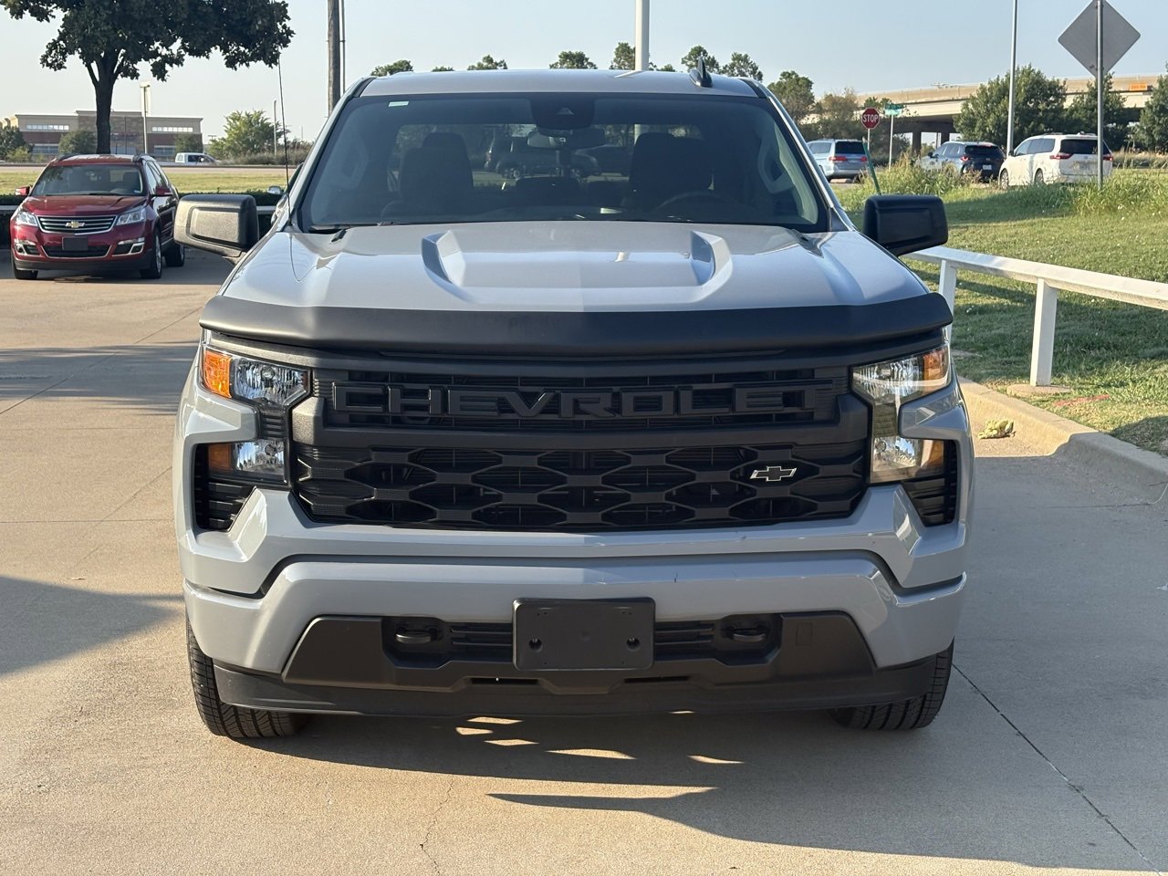 2025 Chevrolet Silverado 1500 Custom photo 2