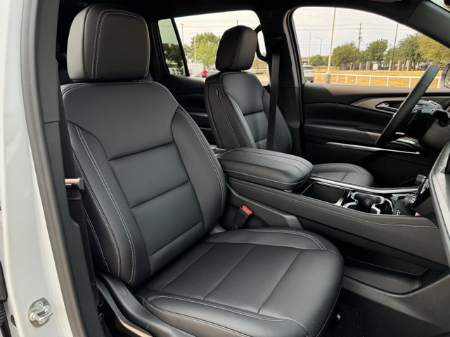 2027 Chevrolet Traverse LT - Photo 24