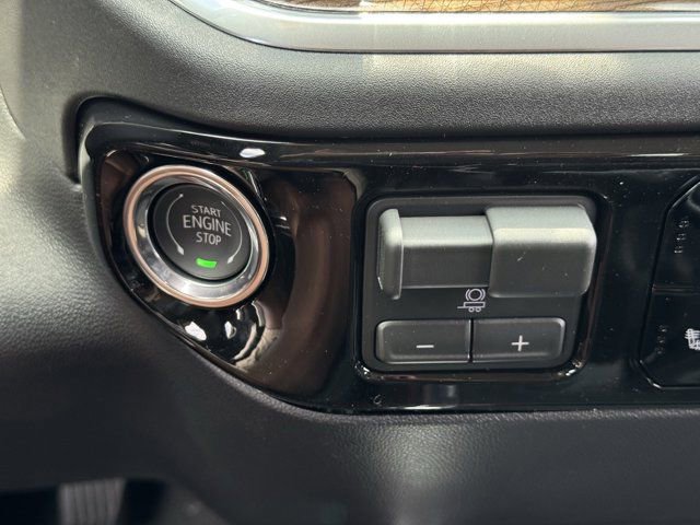 2026 Chevrolet Silverado 1500 LT - Photo 15