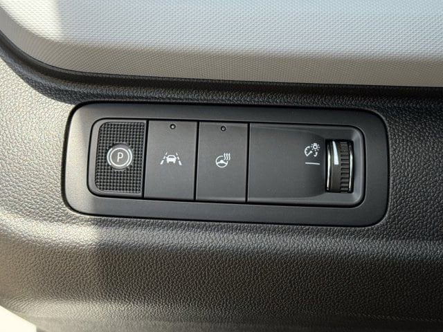 2027 Chevrolet Bolt LT - Photo 18