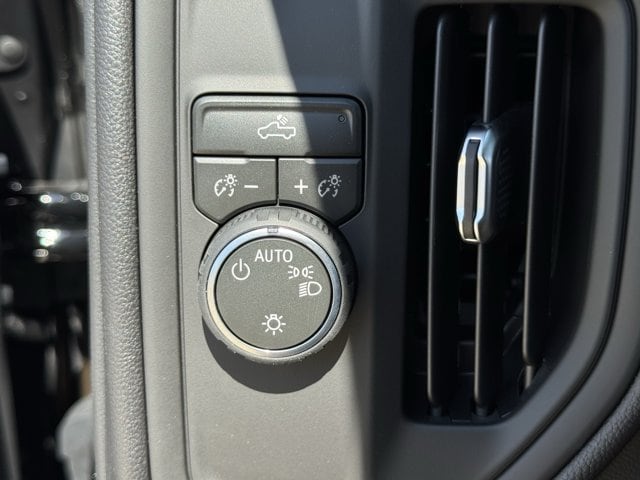 2026 Chevrolet Silverado 1500 Custom - Photo 19