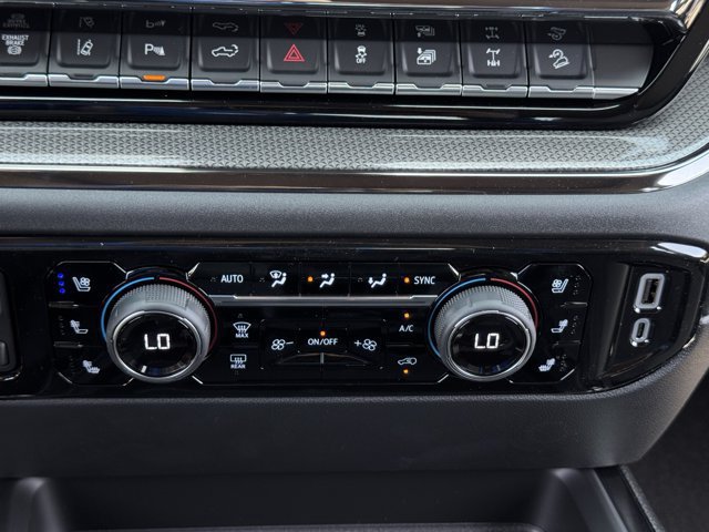 2026 Chevrolet Silverado 2500 HD ZR2 - Photo 17