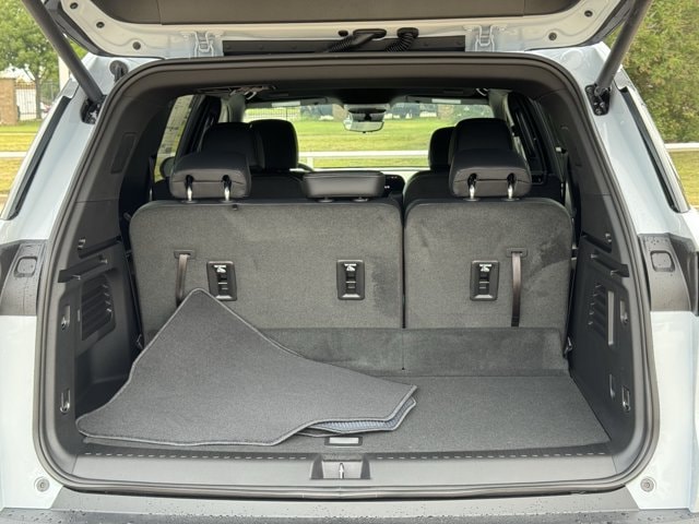 2026 Chevrolet Traverse LT - Photo 25