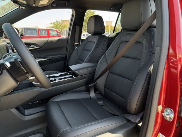 2027 Chevrolet Equinox LT - Photo 21