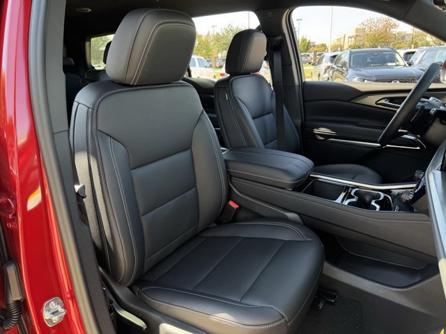 2027 Chevrolet Traverse LT - Photo 24