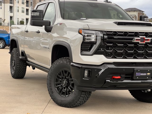 2026 Chevrolet Silverado 2500 HD ZR2 - Photo 8