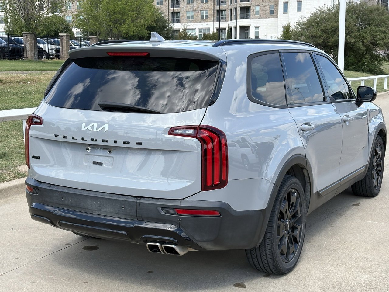 2022 Kia Telluride SX photo 4