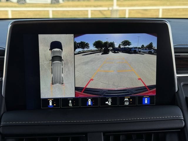 2024 Chevrolet Suburban Premier - Photo 18