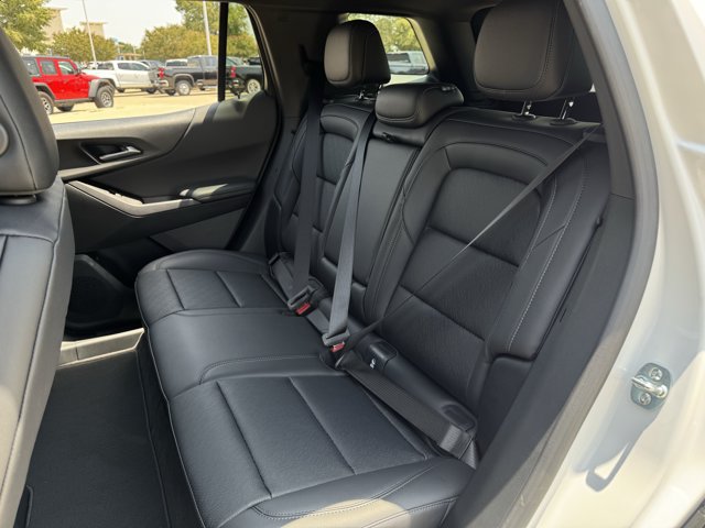 2027 Chevrolet Equinox LT - Photo 23