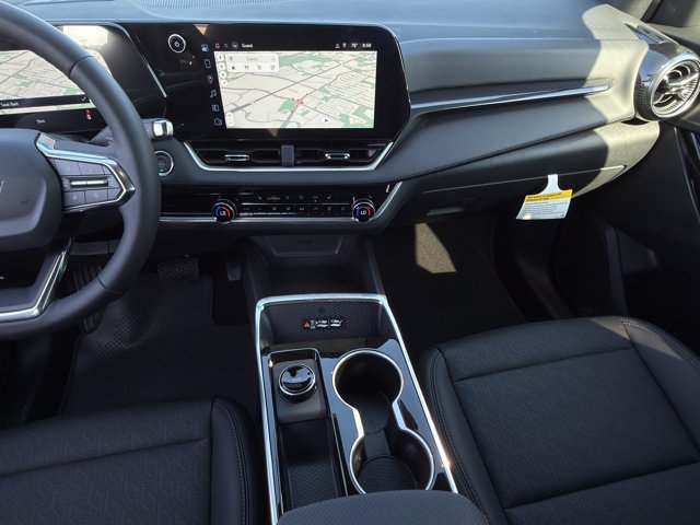 2027 Chevrolet Equinox LT - Photo 10