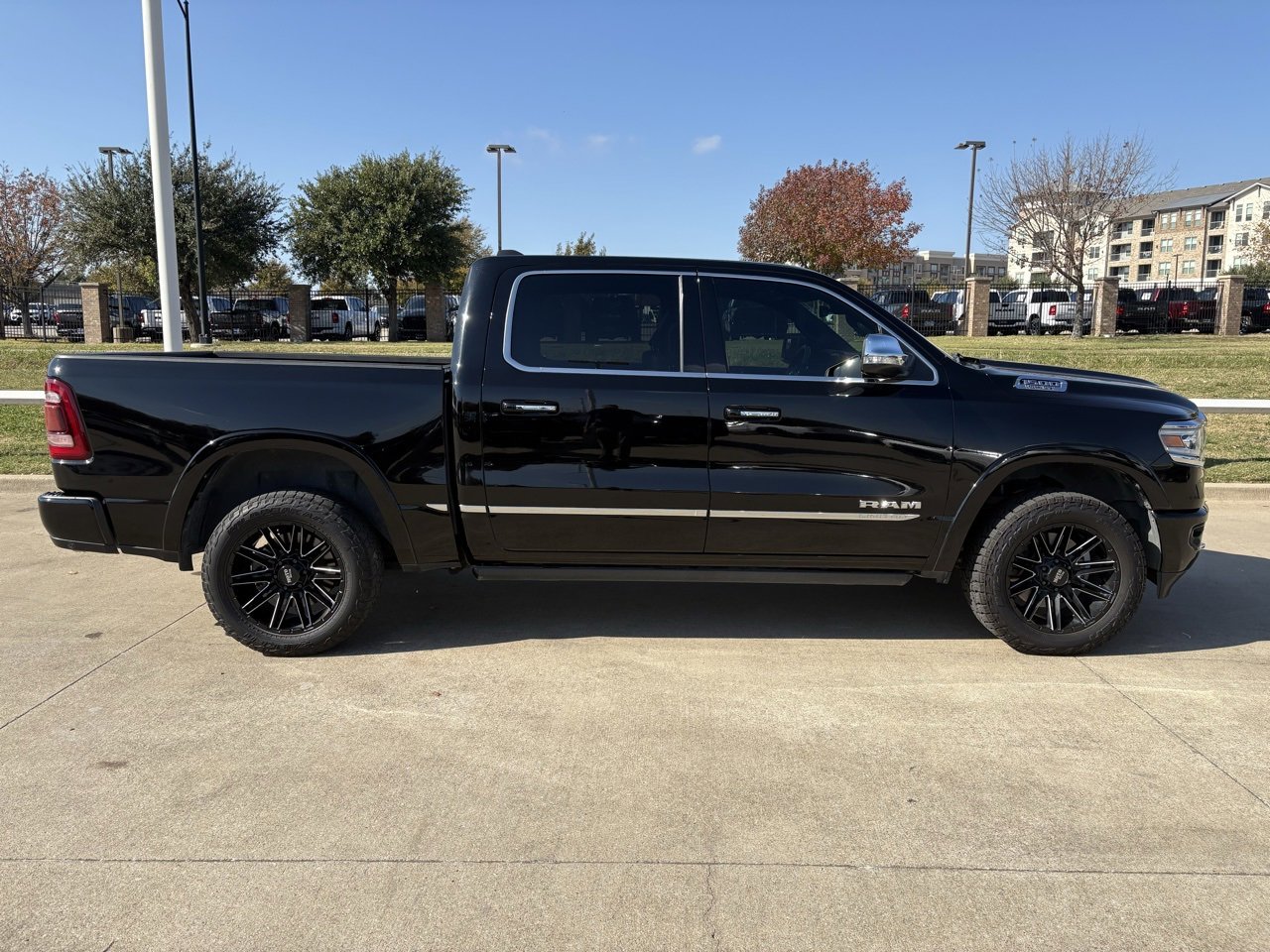 2019 Ram 1500 Limited photo 3