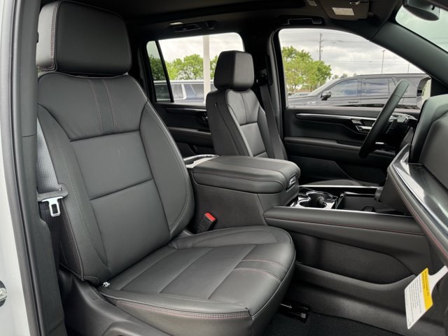 2026 Chevrolet Suburban RST - Photo 25