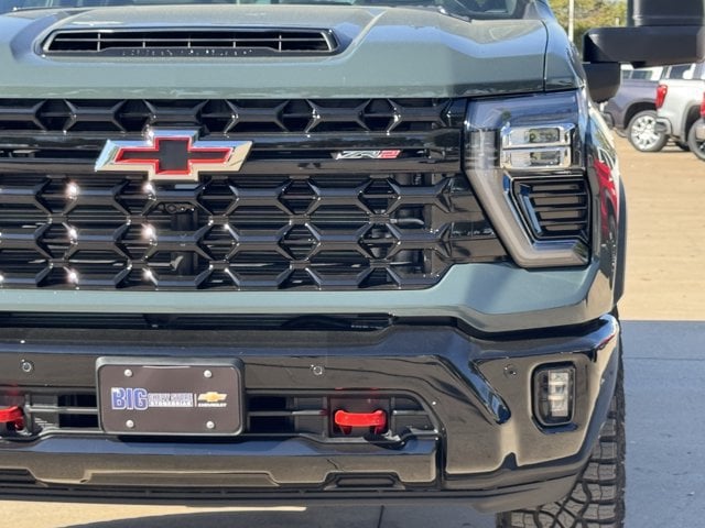 2026 Chevrolet Silverado 2500 HD ZR2 - Photo 9