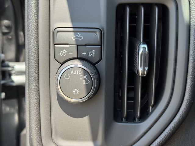 2026 Chevrolet Silverado 1500 Custom - Photo 19