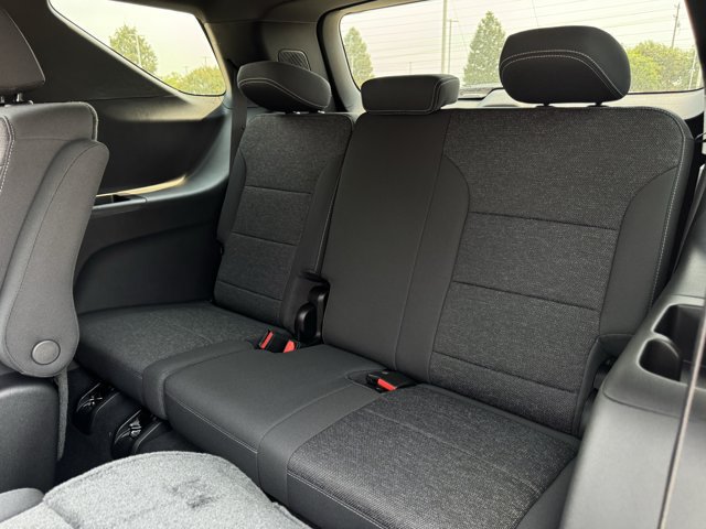 2027 Chevrolet Traverse LT - Photo 23