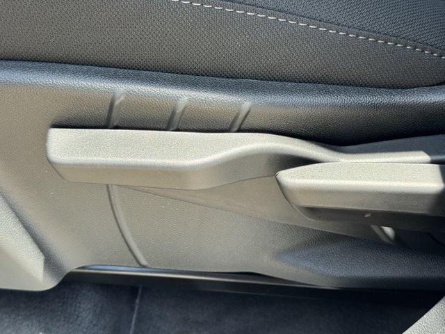 2027 Chevrolet Equinox LT - Photo 22