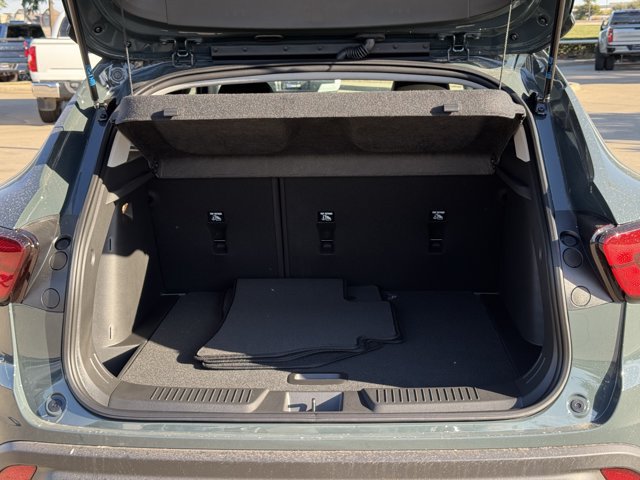 2026 Chevrolet Trax LT - Photo 25