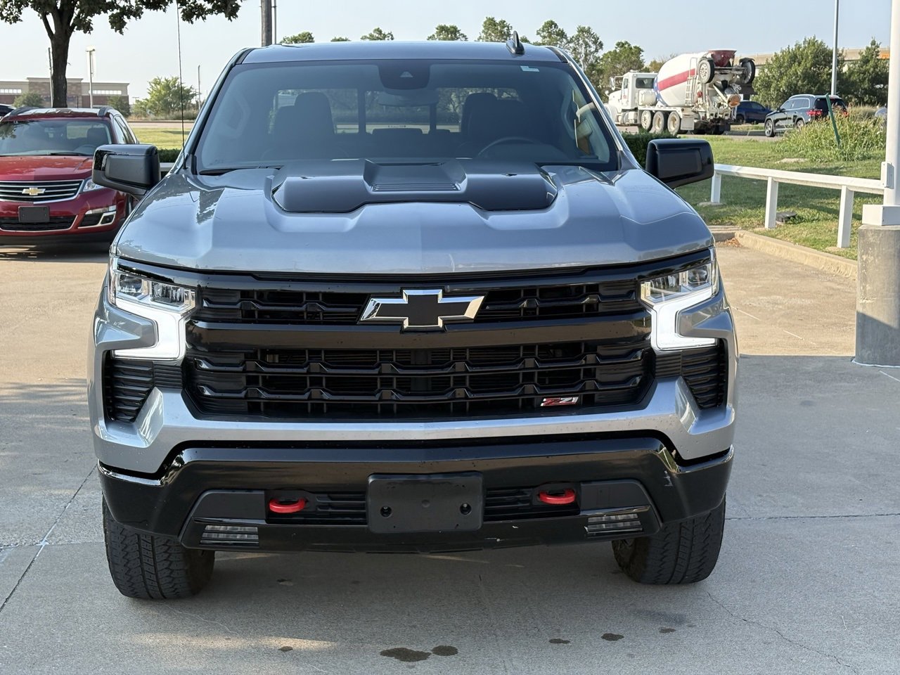 2024 Chevrolet Silverado 1500 LT Trail Boss photo 2