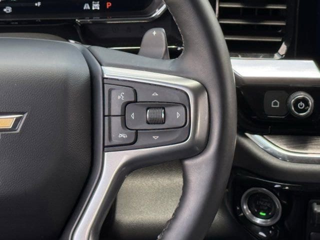 2025 Chevrolet Silverado 1500 LTZ - Photo 18
