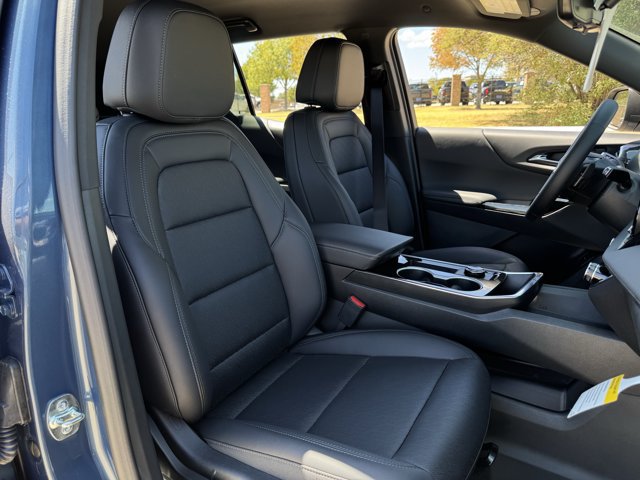 2027 Chevrolet Equinox LT - Photo 24