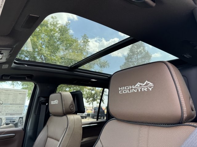 2026 Chevrolet Suburban High Country - Photo 27