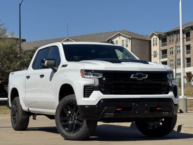 2026 Chevrolet Silverado 1500 LT Trail Boss - Photo 2