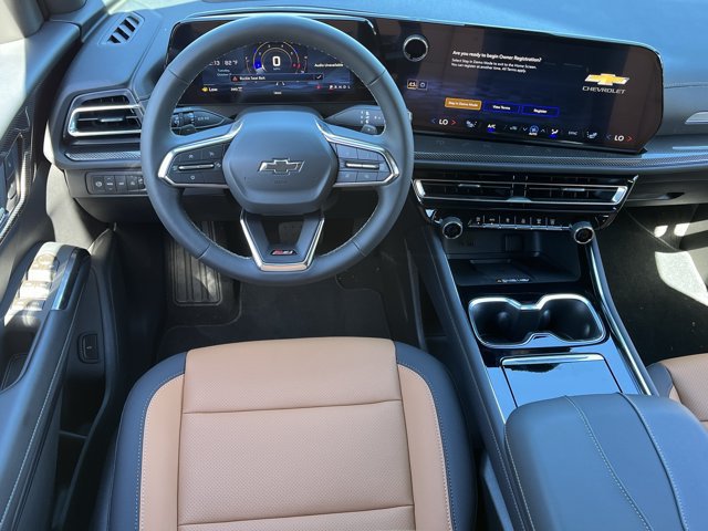 2027 Chevrolet Traverse Z71 - Photo 10