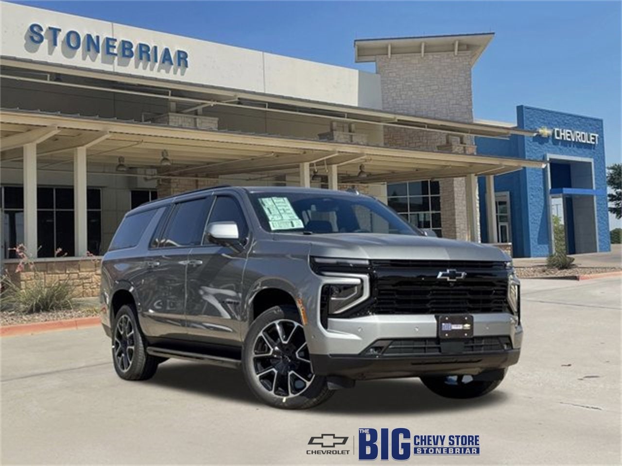 2026 Chevrolet Suburban RST's photo