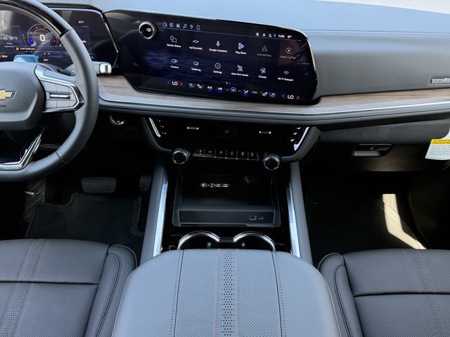 2026 Chevrolet Suburban High Country - Photo 14