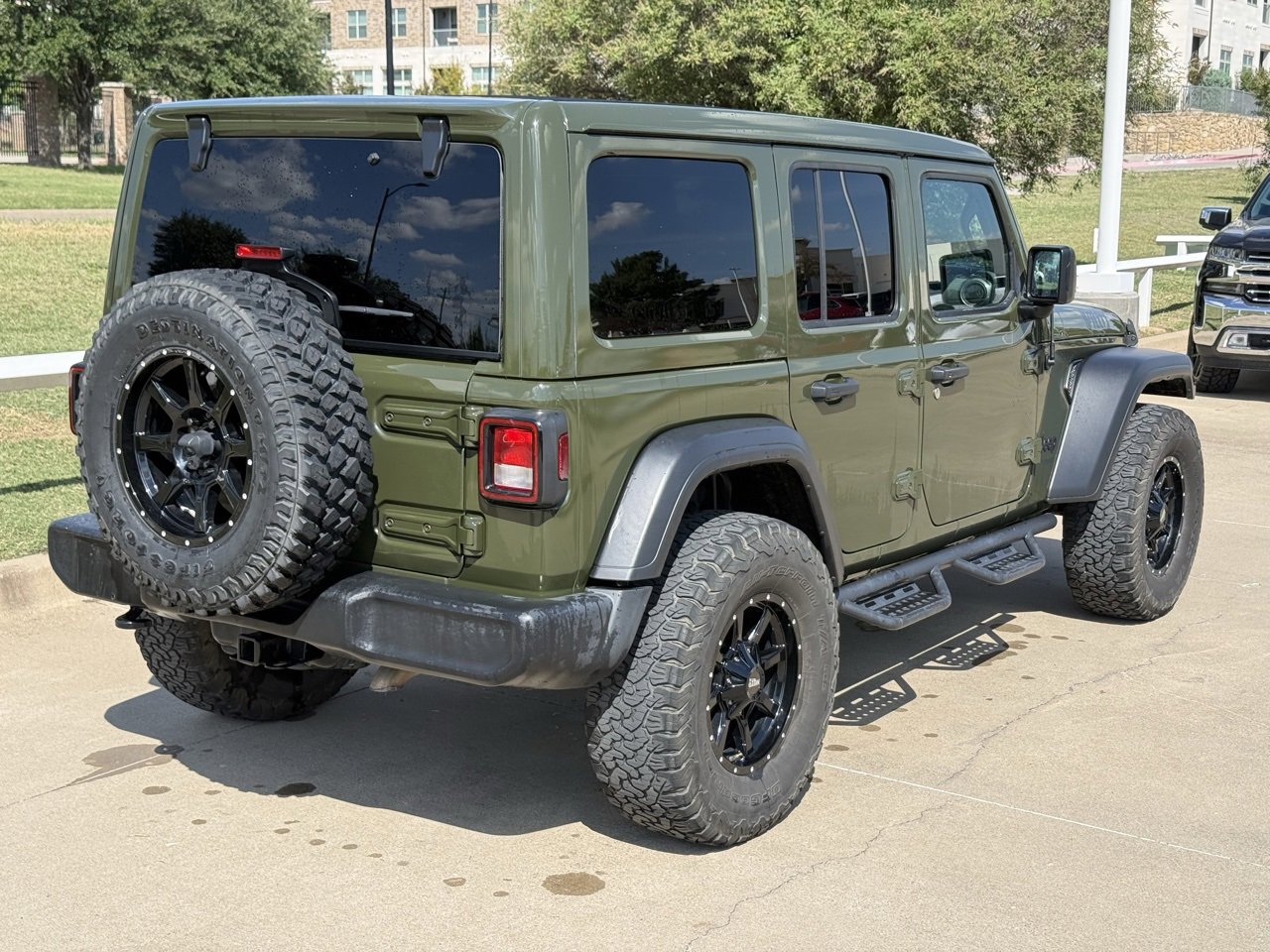 2022 Jeep Wrangler Unlimited Willys photo 4