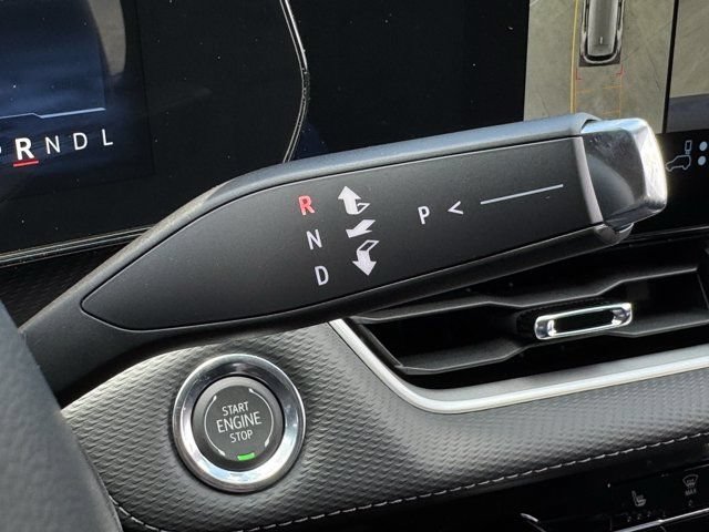 2027 Chevrolet Equinox LT - Photo 19